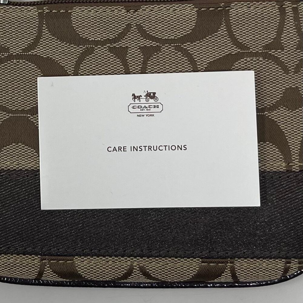 NWT COACH Signature Stripe Jacquard/Leather Wristlet - F47790 - Picture 7 of 7